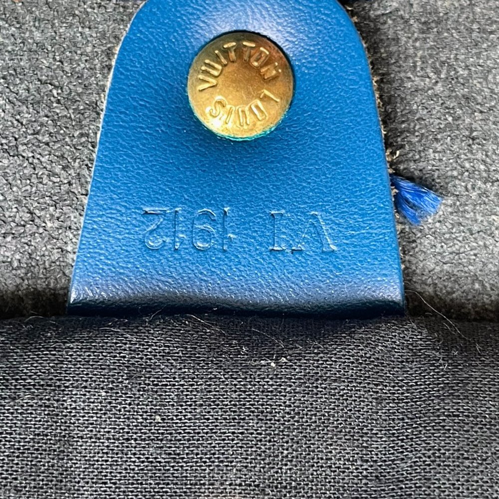 SOLD 💵Louis Vuitton Blue Epi Speedy - Picture 12 of 14